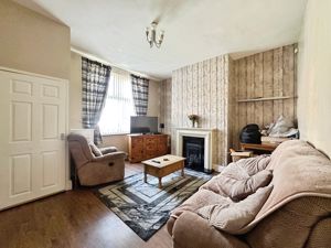 Lounge- click for photo gallery